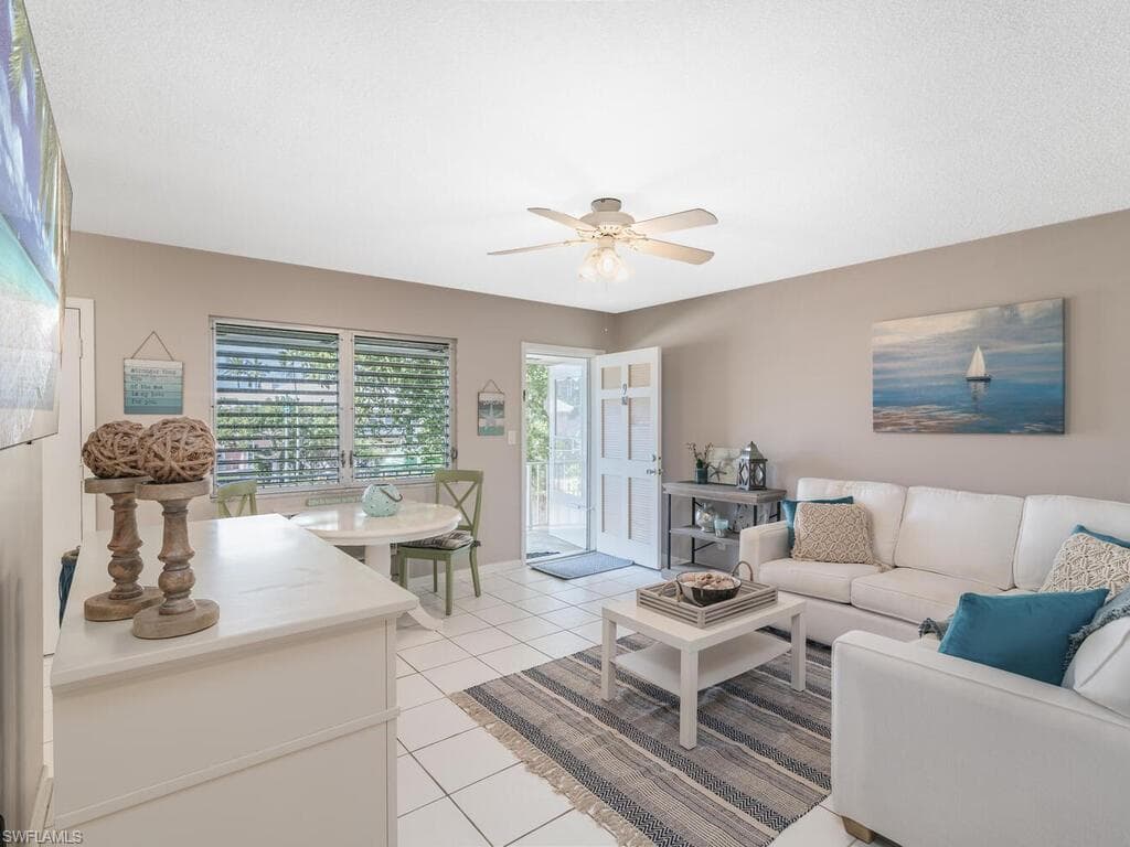 167 Collier BLVD D9 MARCO ISLAND, FL 34145