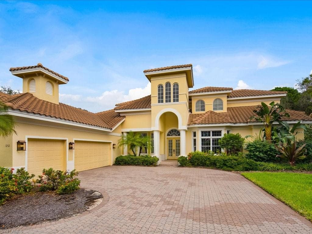 1252 POCANTICO LN NAPLES, FL 34110
