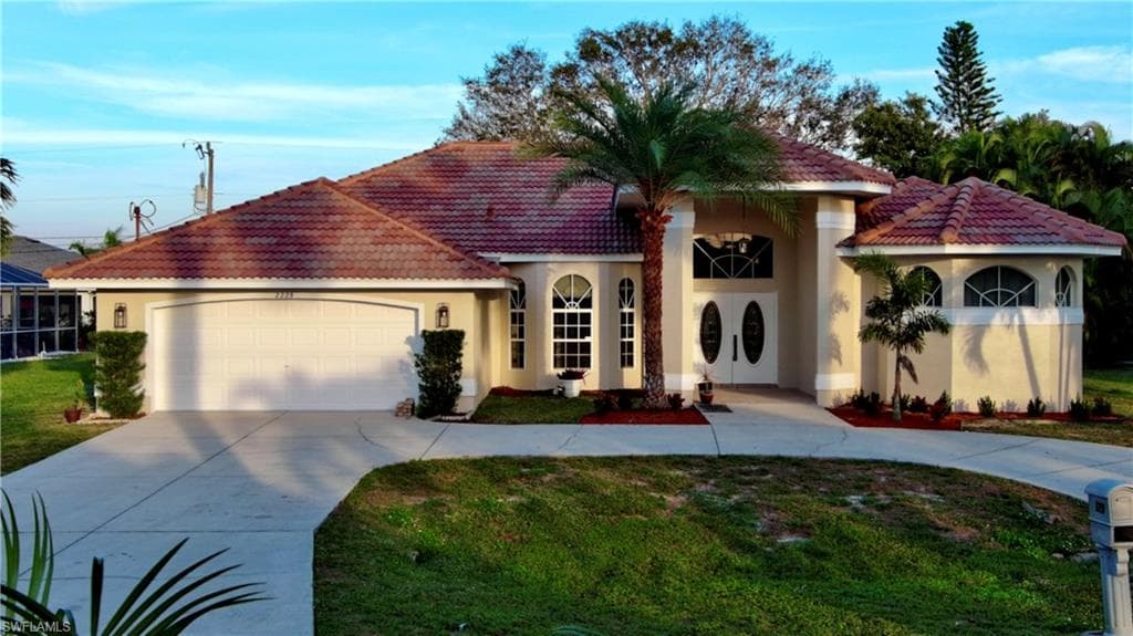 2229 SE 18th AVE CAPE CORAL, FL 33990