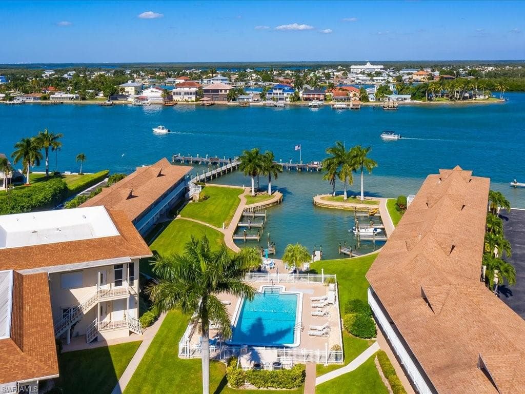 850 Palm ST C18 MARCO ISLAND, FL 34145