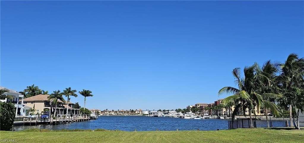 720 Tigertail CT MARCO ISLAND, FL 34145