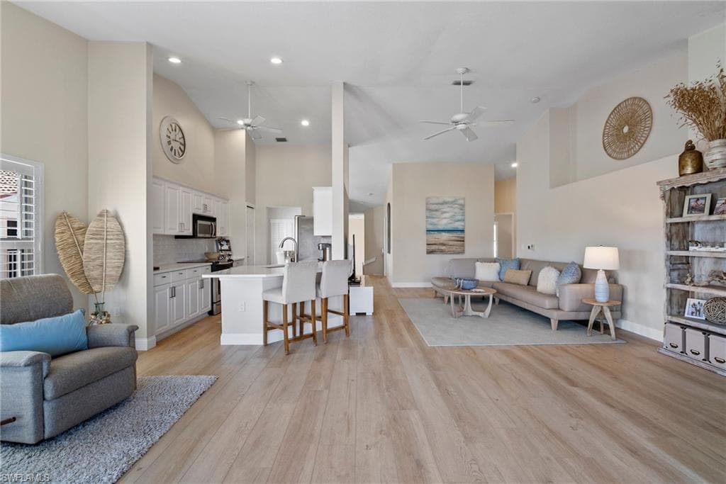 5265 Birmingham DR 202 NAPLES, FL 34110