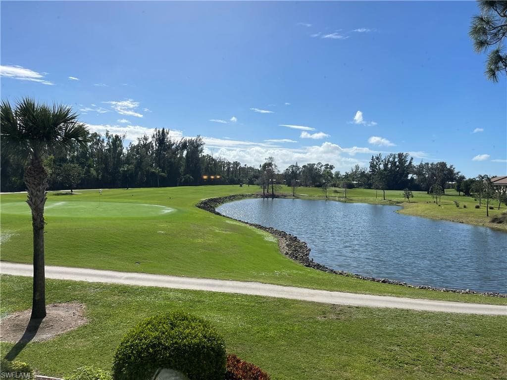 5950 Trailwinds DR 221 FORT MYERS, FL 33907