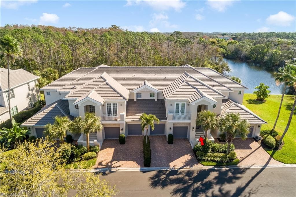 9646 Cypress Hammock CIR 202 ESTERO, FL 34135