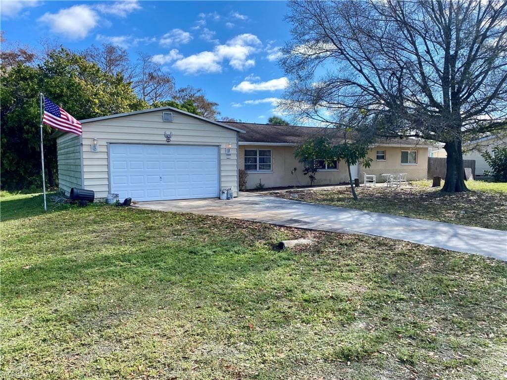 2808 Weber BLVD FORT MYERS, FL 33905