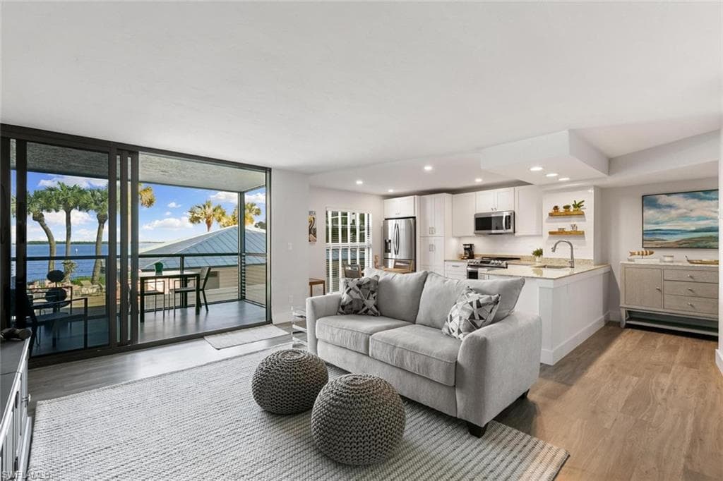 1085 Bald Eagle DR C203 MARCO ISLAND, FL 34145