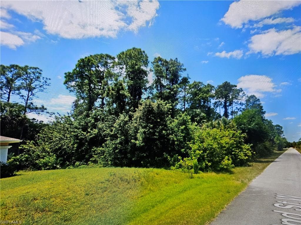 3409 52nd ST W LEHIGH ACRES, FL 33971