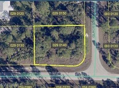 728 Glacier AVE LEHIGH ACRES, FL 33974