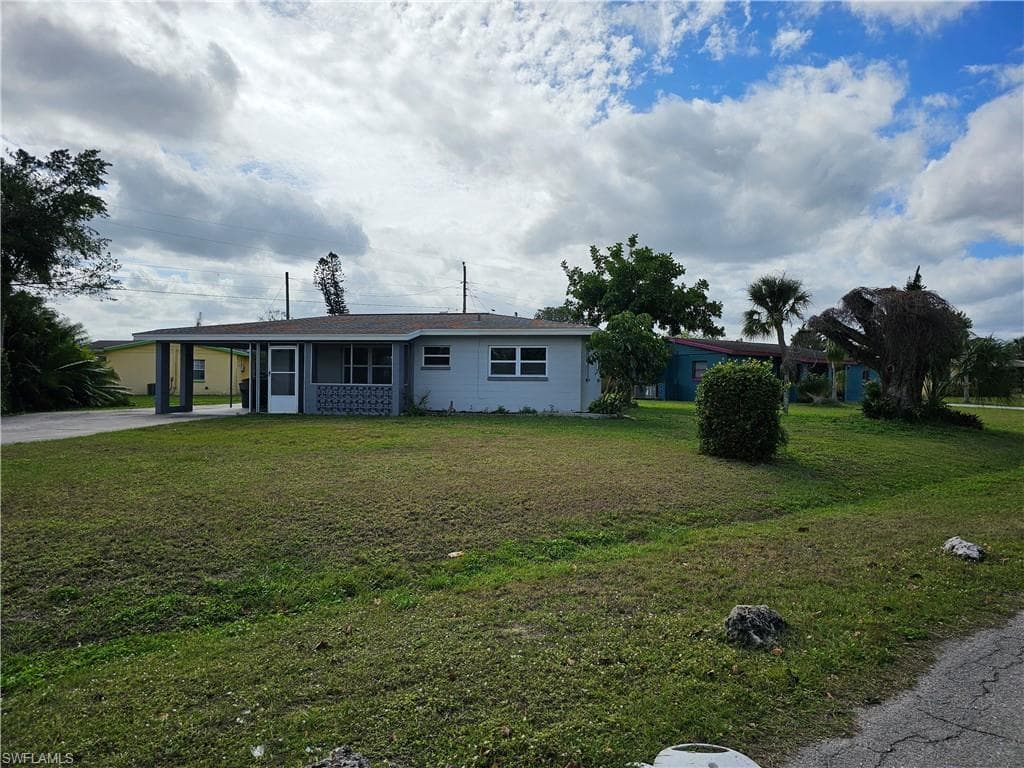 107 Richmond AVE N LEHIGH ACRES, FL 33936