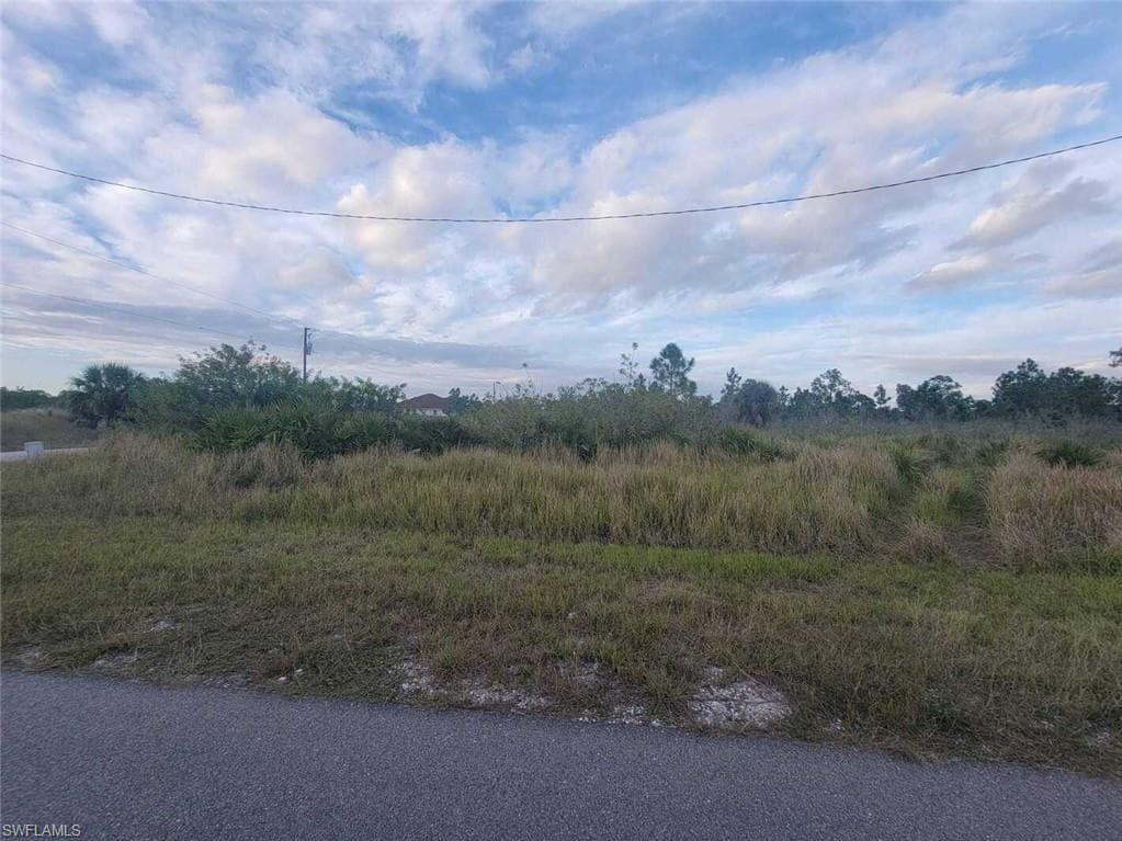 1606 13th ST LEHIGH ACRES, FL 33972