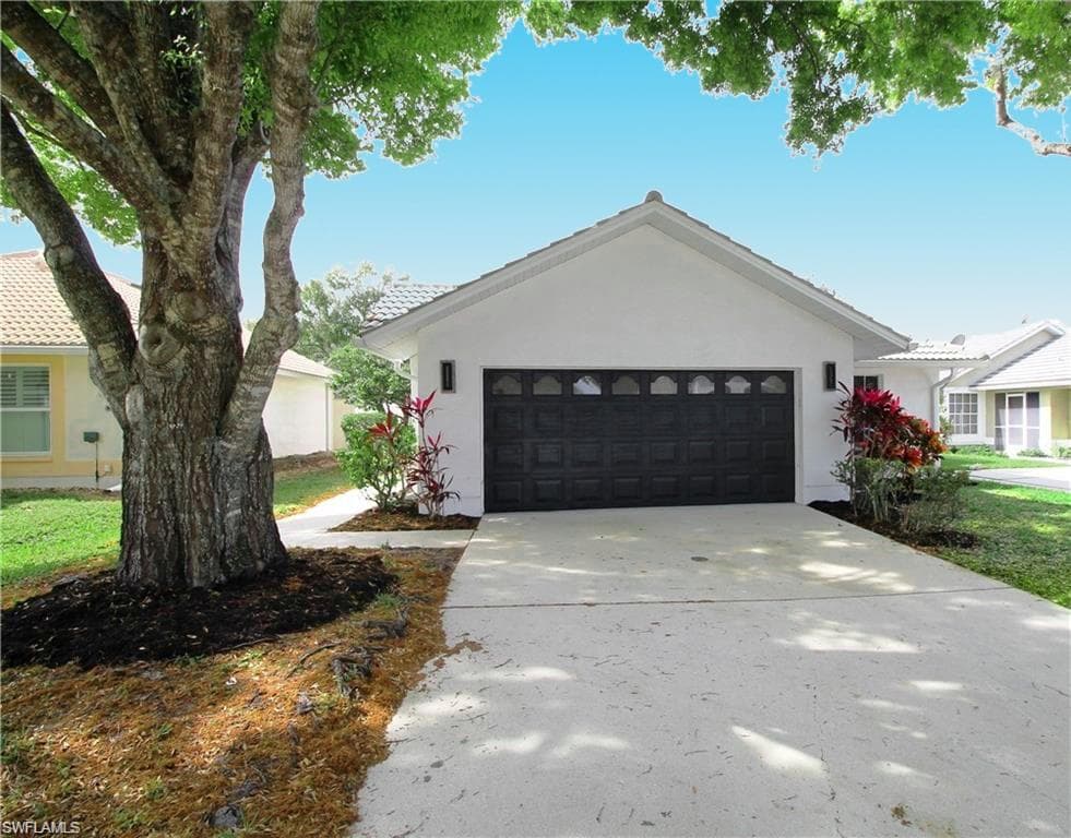 11025 Longshore WAY W NAPLES, FL 34119