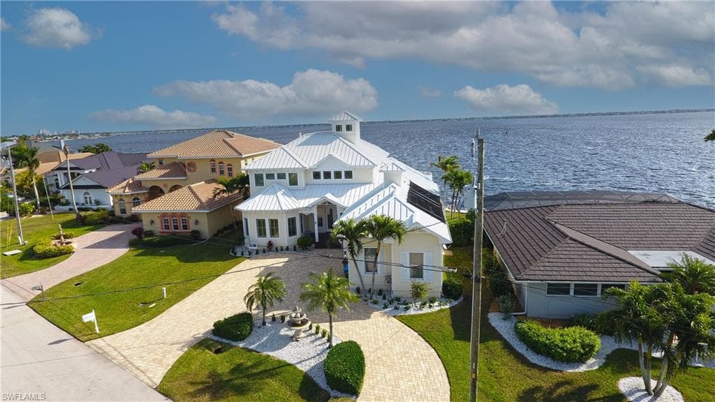 3110 SE 22nd PL CAPE CORAL, FL 33904