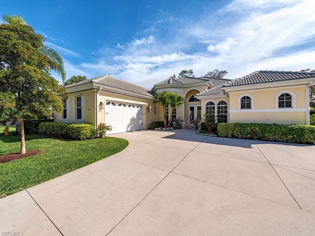 6642 Nature Preserve CT NAPLES, FL 34109
