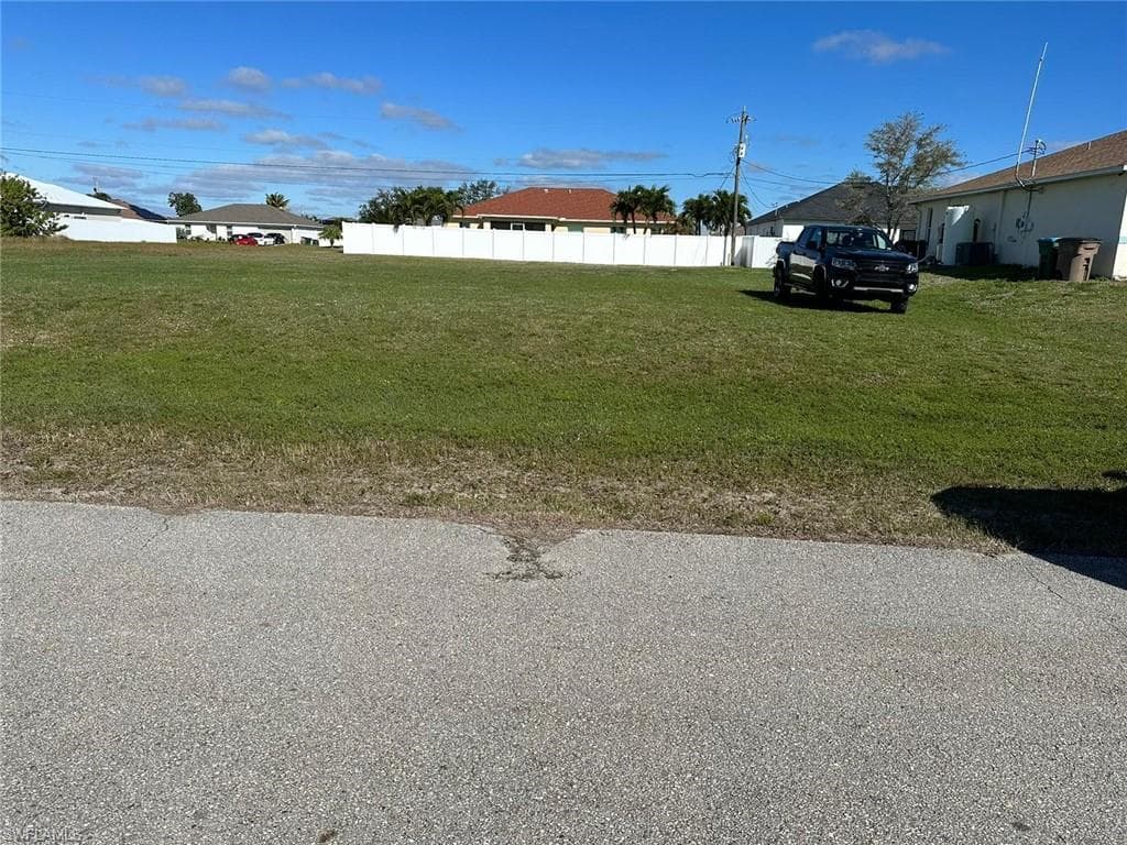 337 NE 13th ST CAPE CORAL, FL 33909