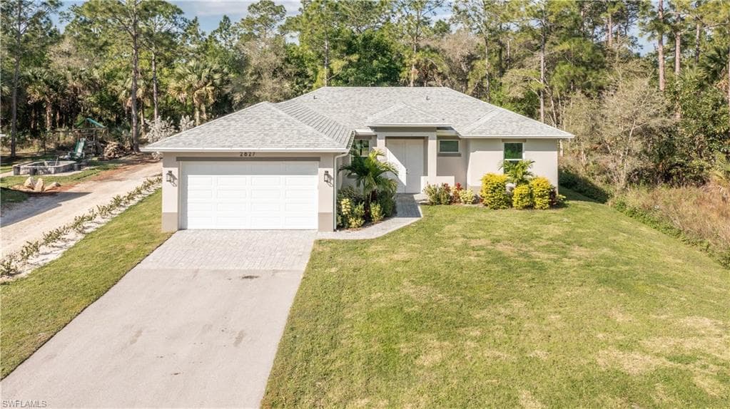 2827 Desoto BLVD S NAPLES, FL 34117