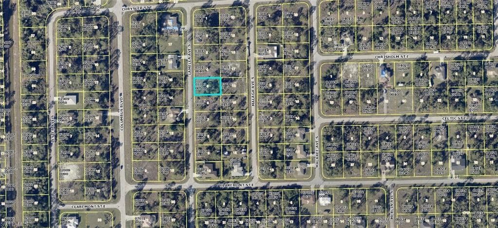 319 Lamella AVE LEHIGH ACRES, FL 33974