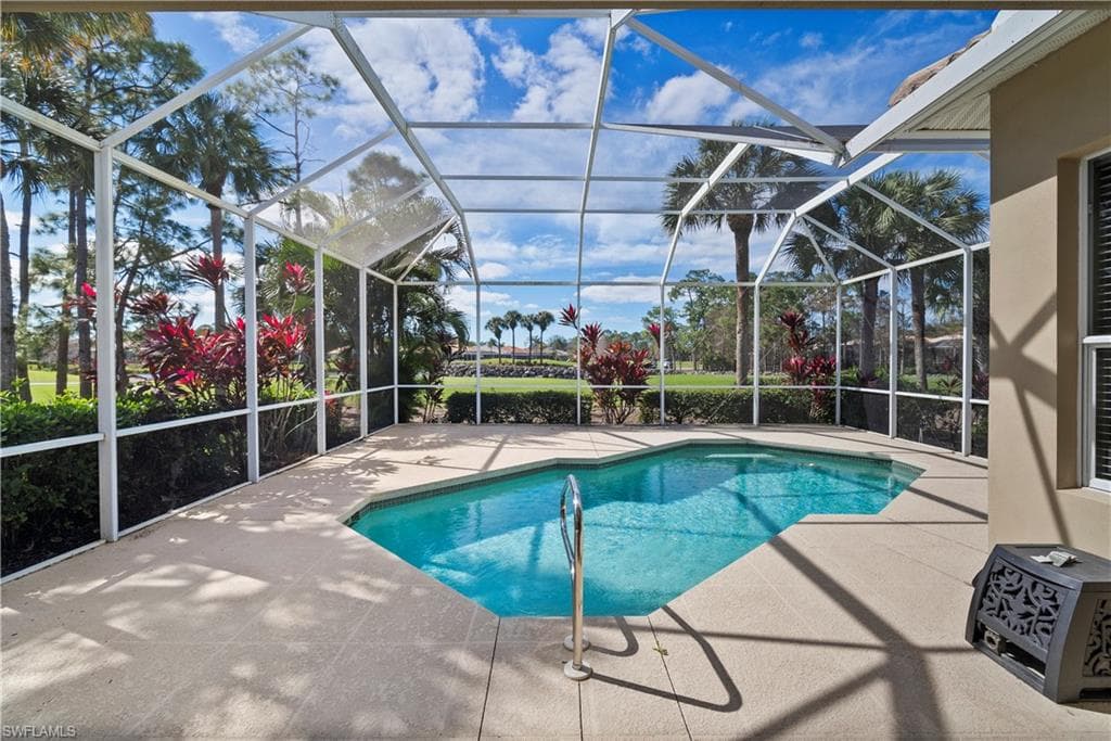 8629 Gleneagle WAY NAPLES, FL 34120