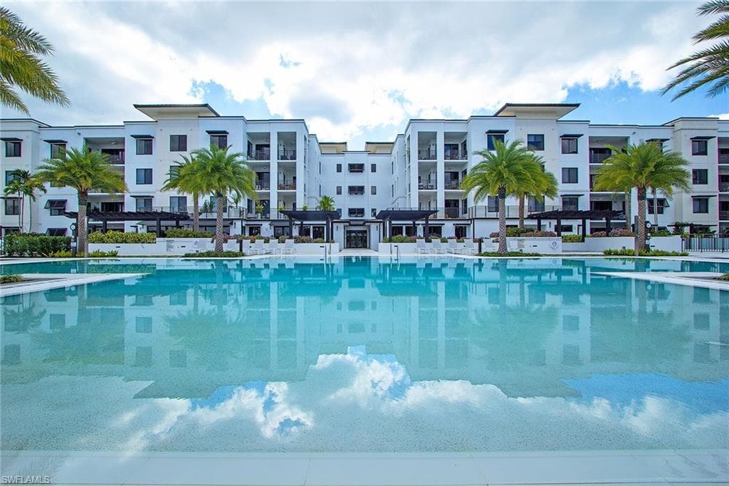 1115 Central AVE 251 NAPLES, FL 34102