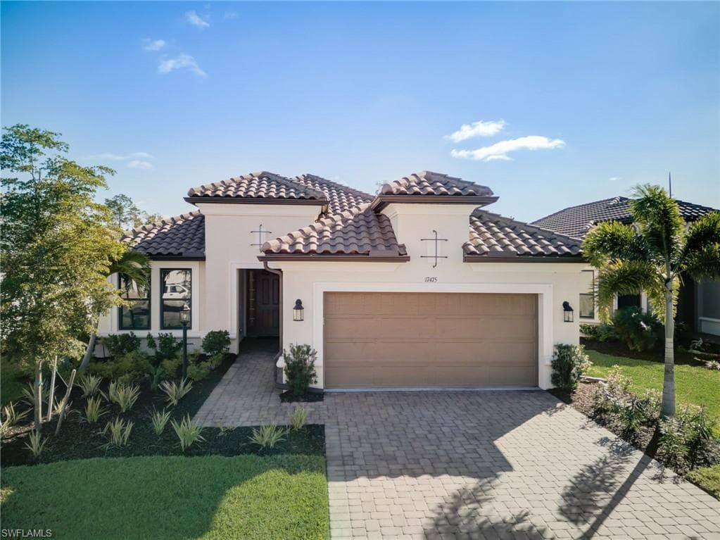 17475 Caravita LN FORT MYERS, FL 33913