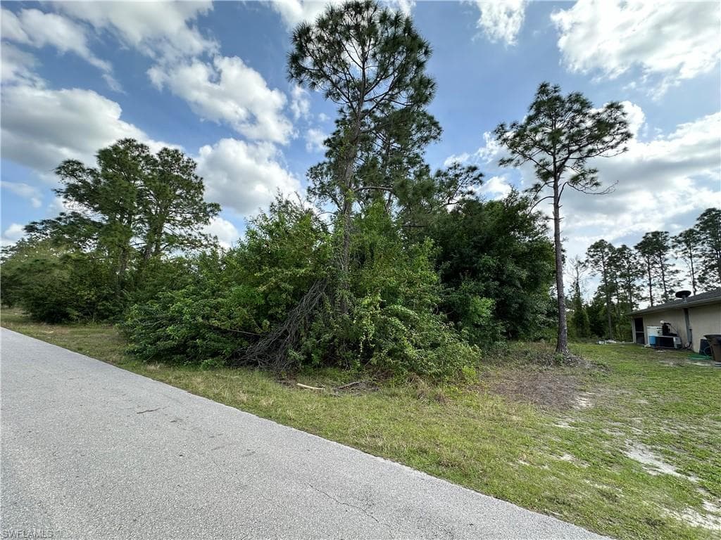 2611 53rd ST W LEHIGH ACRES, FL 33971