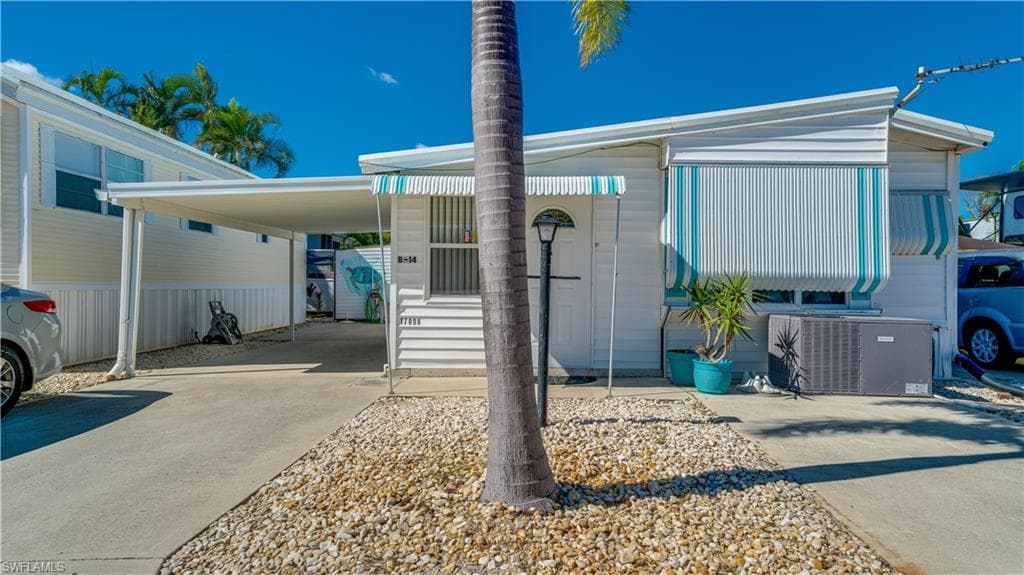 17008 Puppy Dog DR FORT MYERS, FL 33908