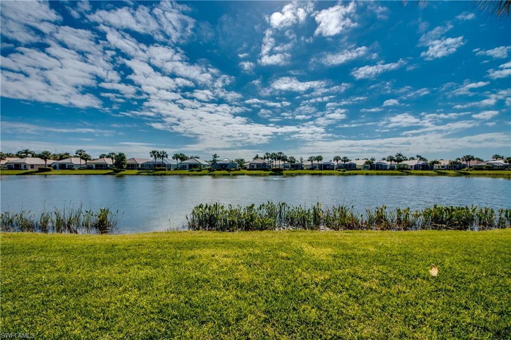 2464 Woodbourne PL CAPE CORAL, FL 33991