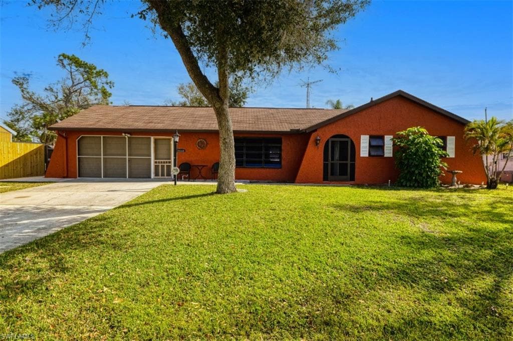 1310 Eagle ST PORT CHARLOTTE, FL 33952