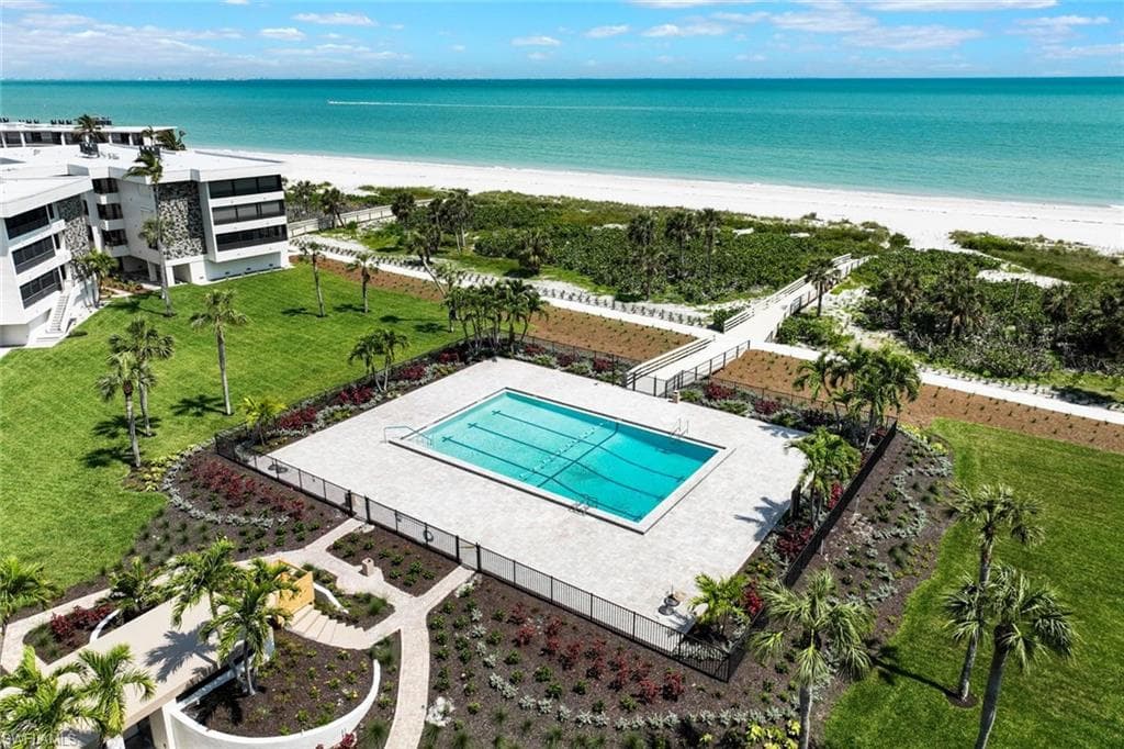 1605 Middle Gulf DR 209 SANIBEL, FL 33957