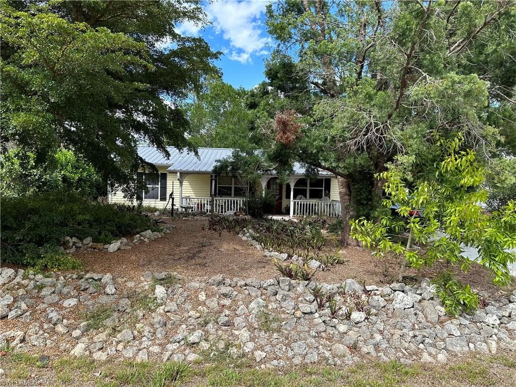 8129 Cypress DR S FORT MYERS, FL 33967