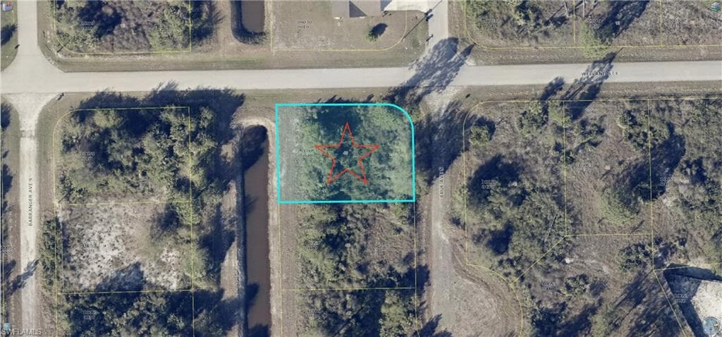 544 Brue AVE S LEHIGH ACRES, FL 33974