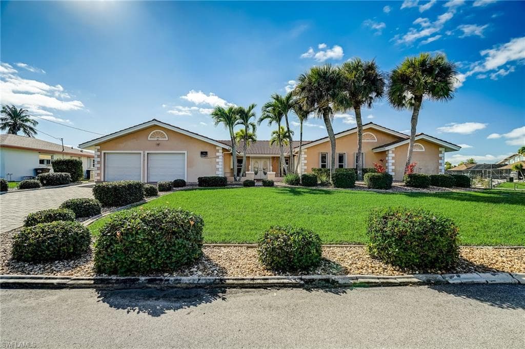 2012 SE 27th TER CAPE CORAL, FL 33904