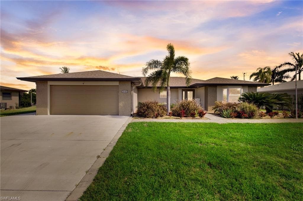 2629 19th PL CAPE CORAL, FL 33904