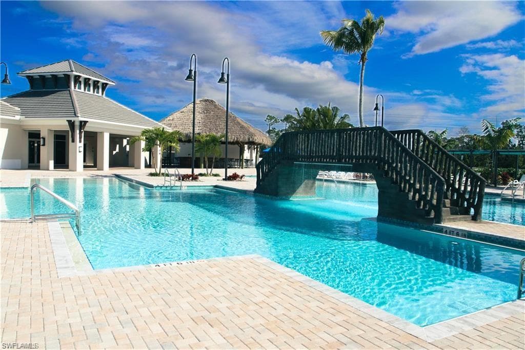 5558 Laguna Caribe CIR FORT MYERS, FL 33905