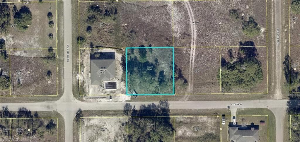 2703 E 15th ST LEHIGH ACRES, FL 33972