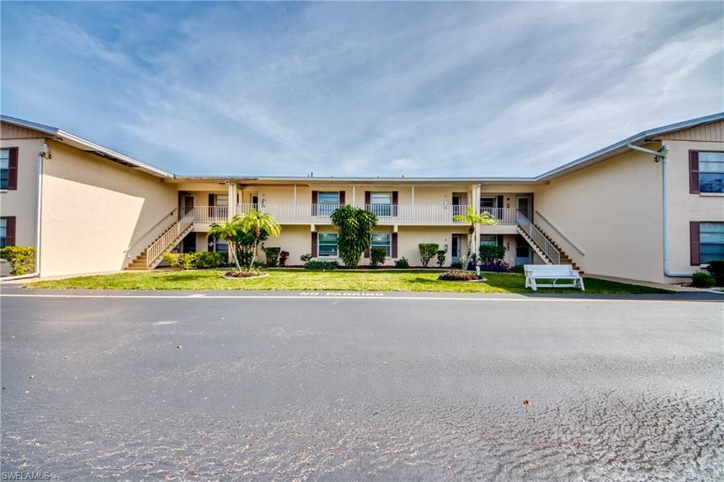 1100 Pondella RD 814 CAPE CORAL, FL 33909