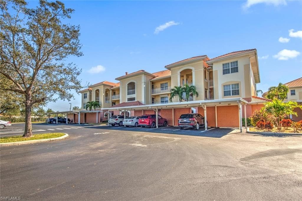 1121 Van Loon Commons CIR 104 CAPE CORAL, FL 33909