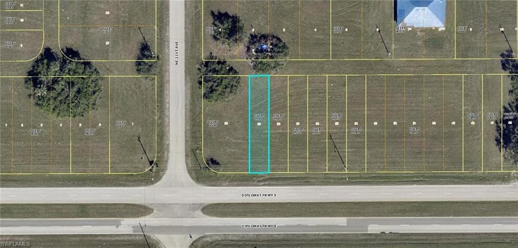 2103 Diplomat PKWY E CAPE CORAL, FL 33909