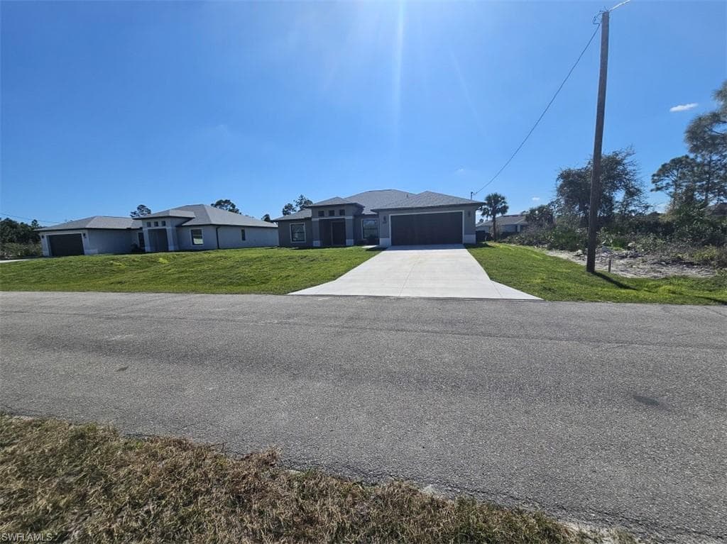 2517 22nd ST W LEHIGH ACRES, FL 33971