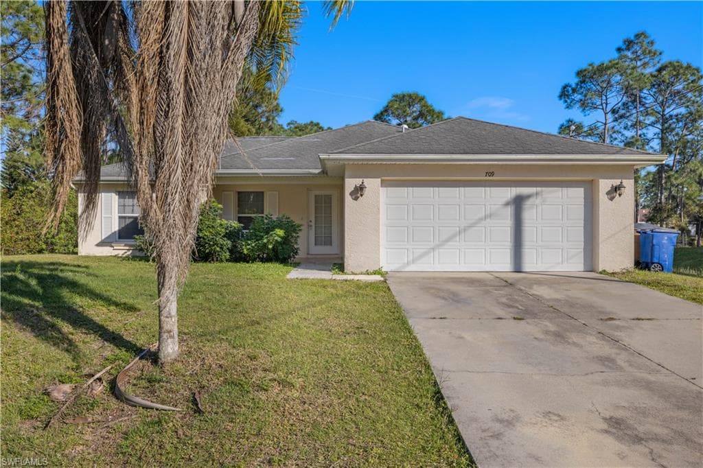 709 Bennington DR LEHIGH ACRES, FL 33974