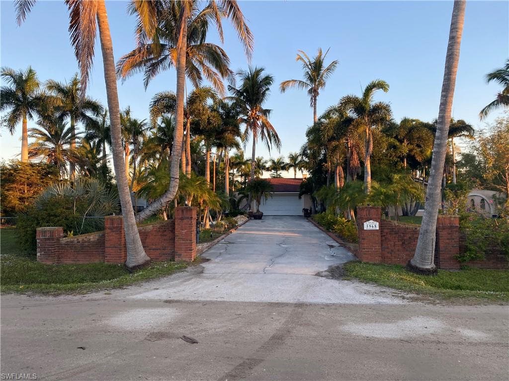5968 Bay Point RD BOKEELIA, FL 33922