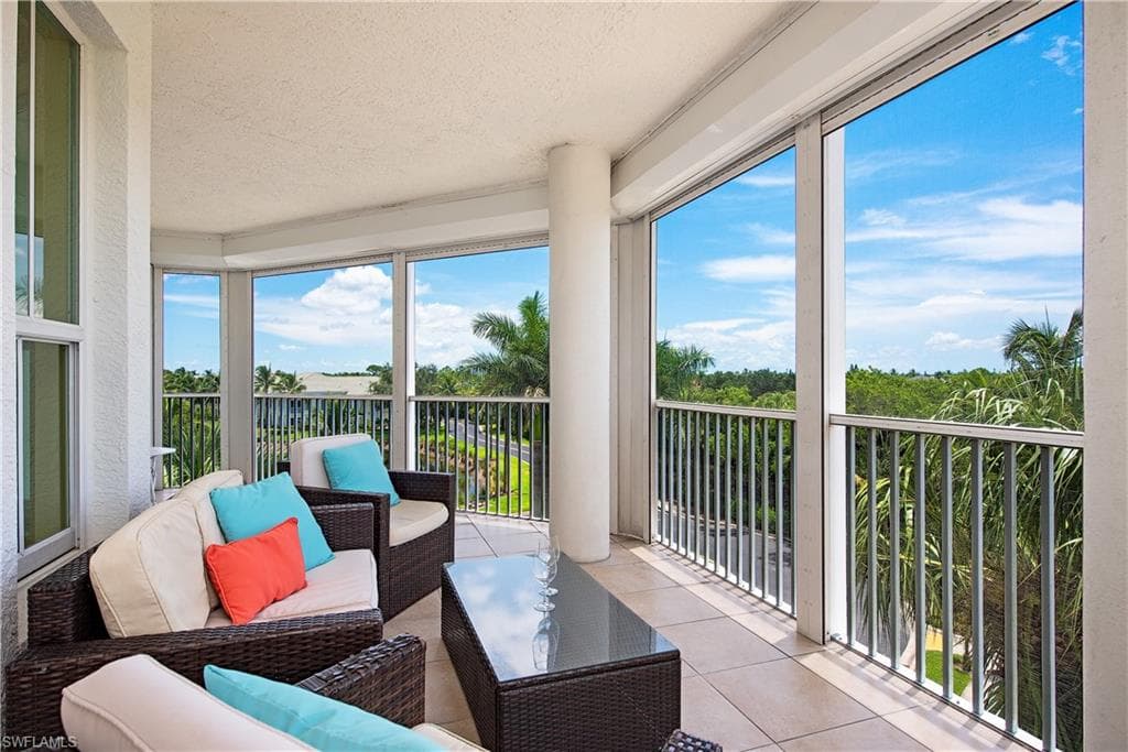 300 Dunes BLVD 301 NAPLES, FL 34110