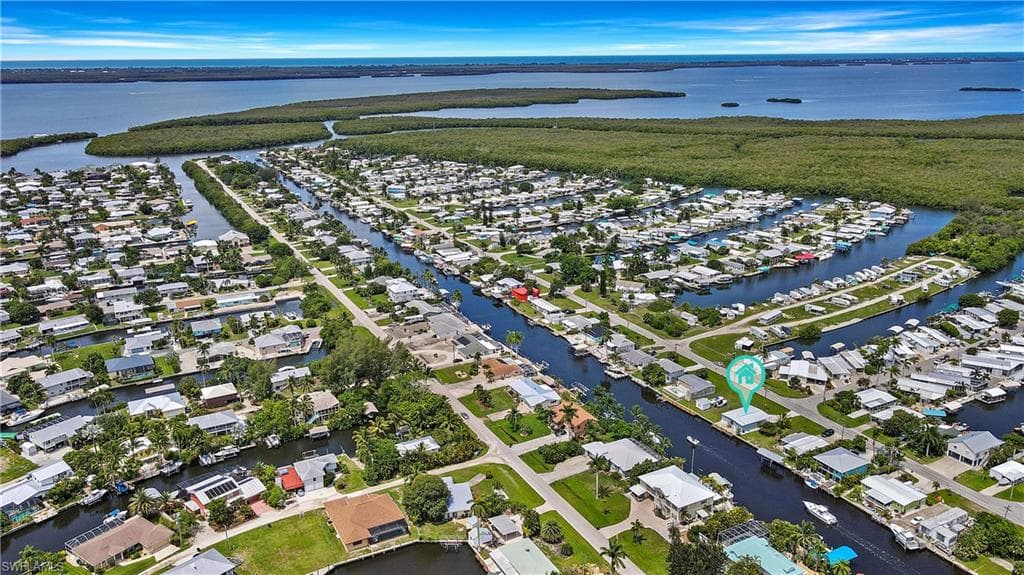 2752 York RD OTHER, FL 33956