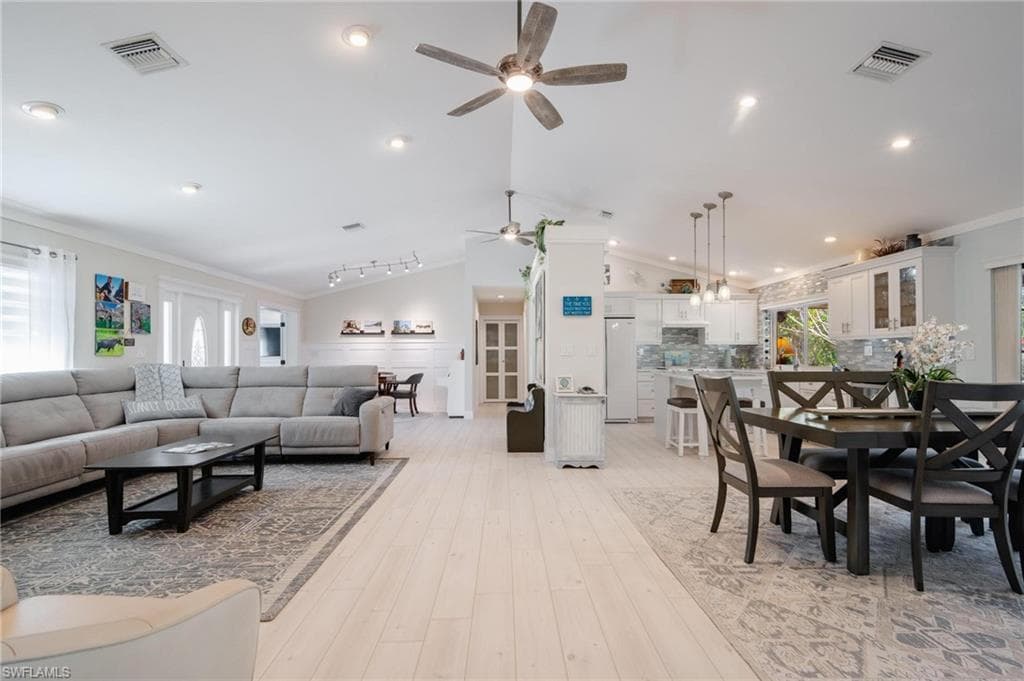 436 Sharwood DR NAPLES, FL 34110