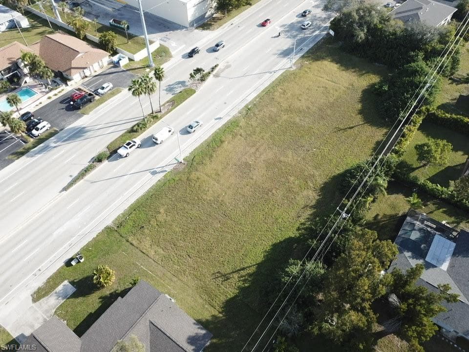 152 Cape Coral PKWY W CAPE CORAL, FL 33914