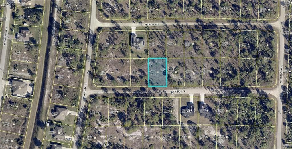 857 Amigo ST E LEHIGH ACRES, FL 33974