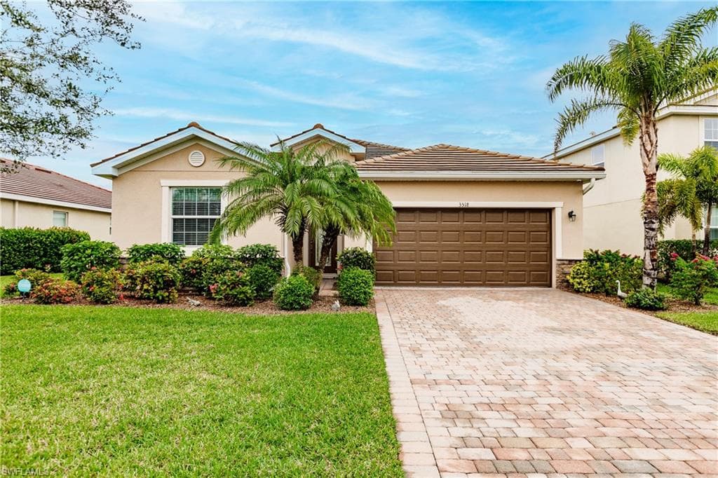 3518 E Hampton CIR ALVA, FL 33920