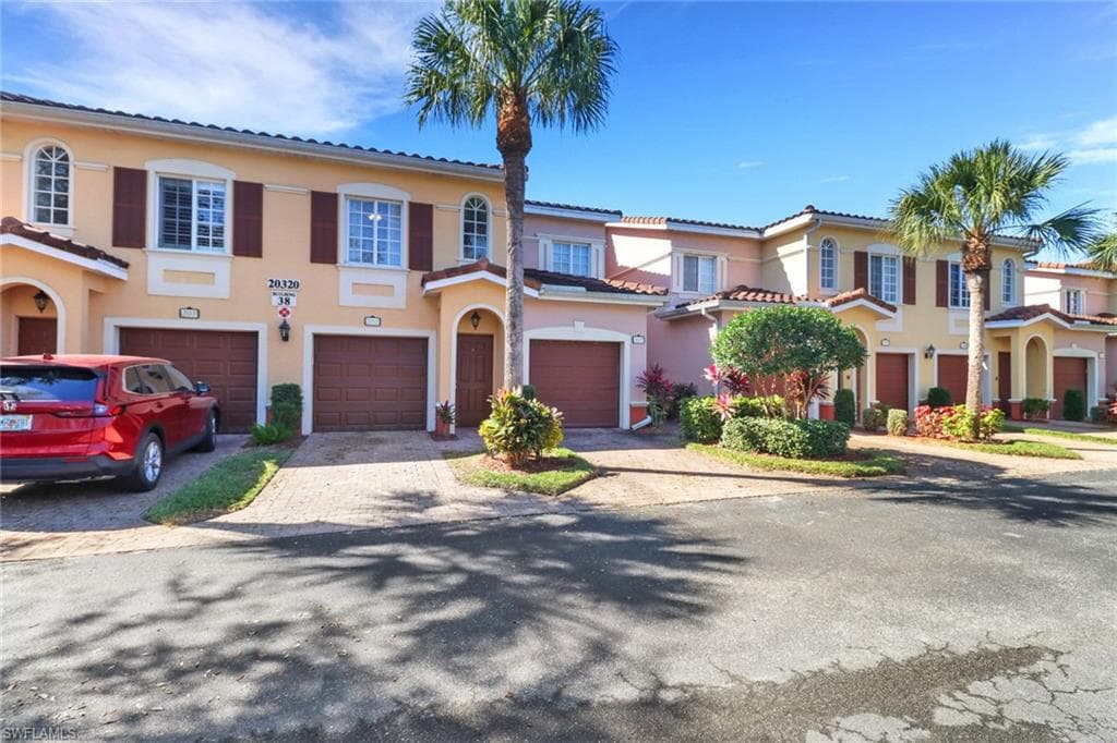 20320 Estero Gardens CIR 202 ESTERO, FL 33928