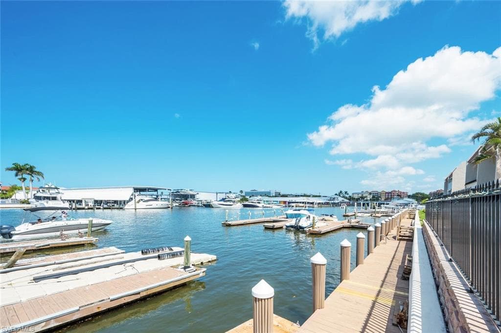 800 River Point DR 537 NAPLES, FL 34102