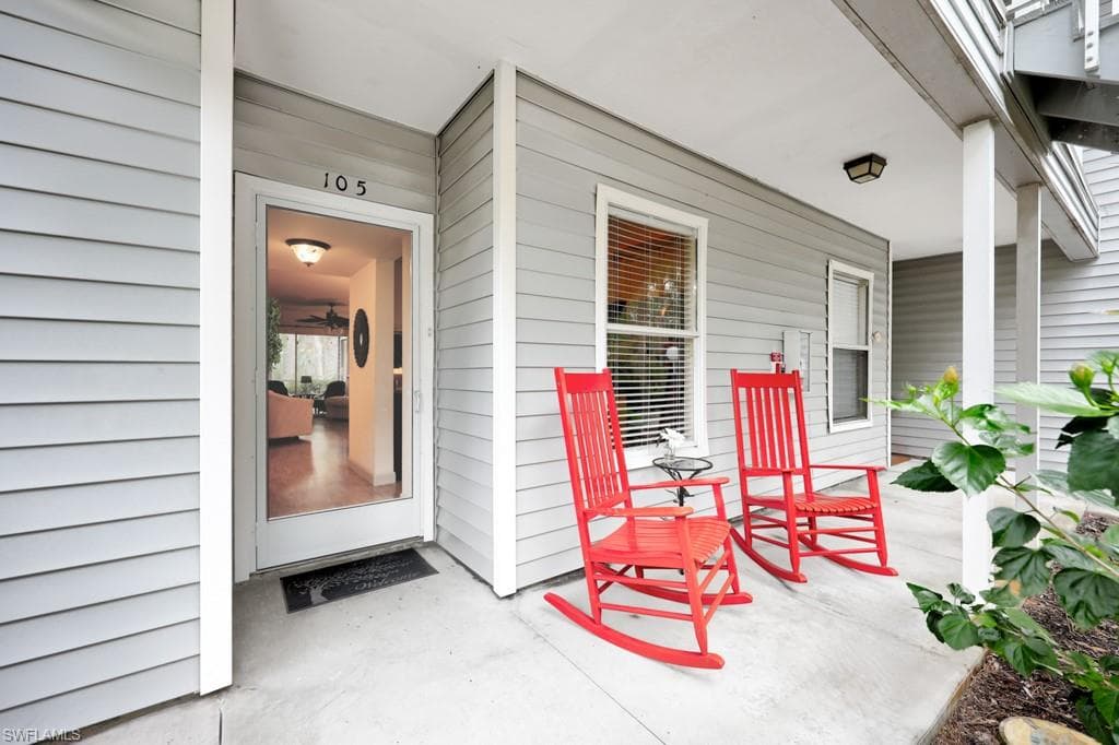 1965 Courtyard WAY E-105 NAPLES, FL 34112