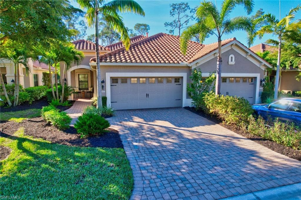 10033 Montevina DR ESTERO, FL 33928